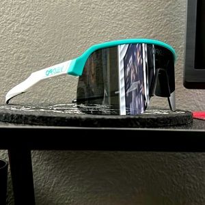 Oakley Sutro Lite